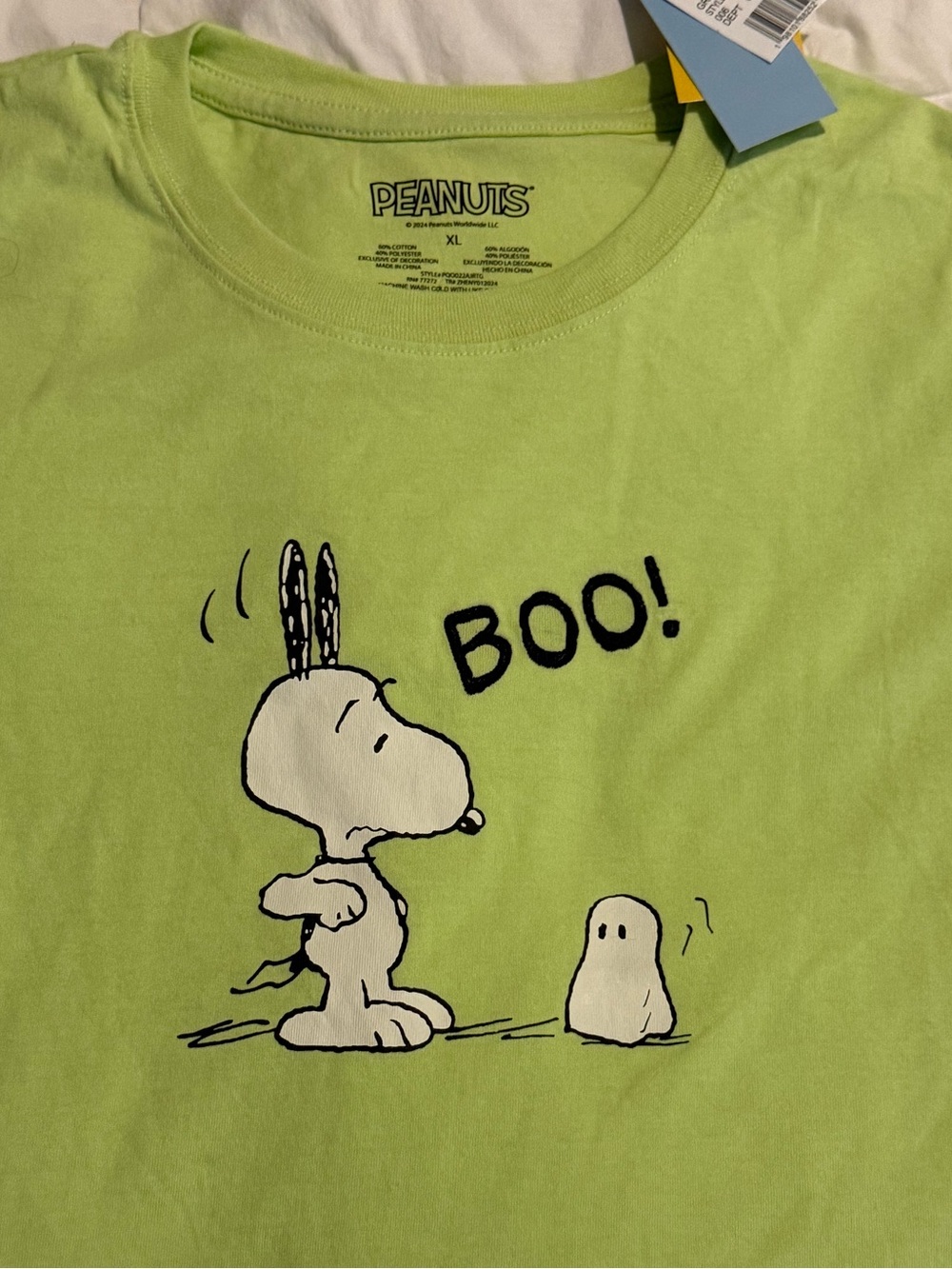 Size XL Peanuts Lime Green Snoopy Embroidered 'BOO!' Graphic Tee NEW